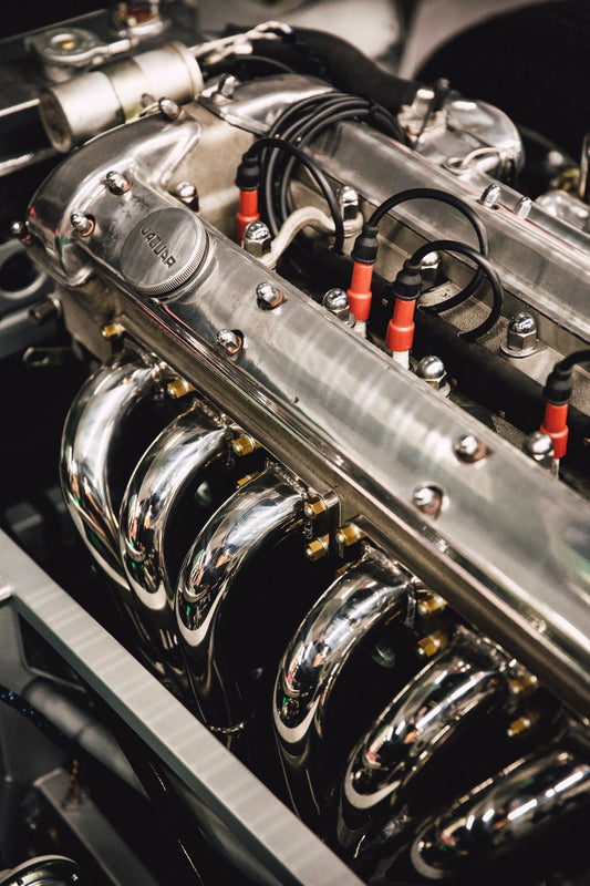 Unraveling the Role of Fogging Oil in Engine Storage: A Comprehensive Guide for Racers